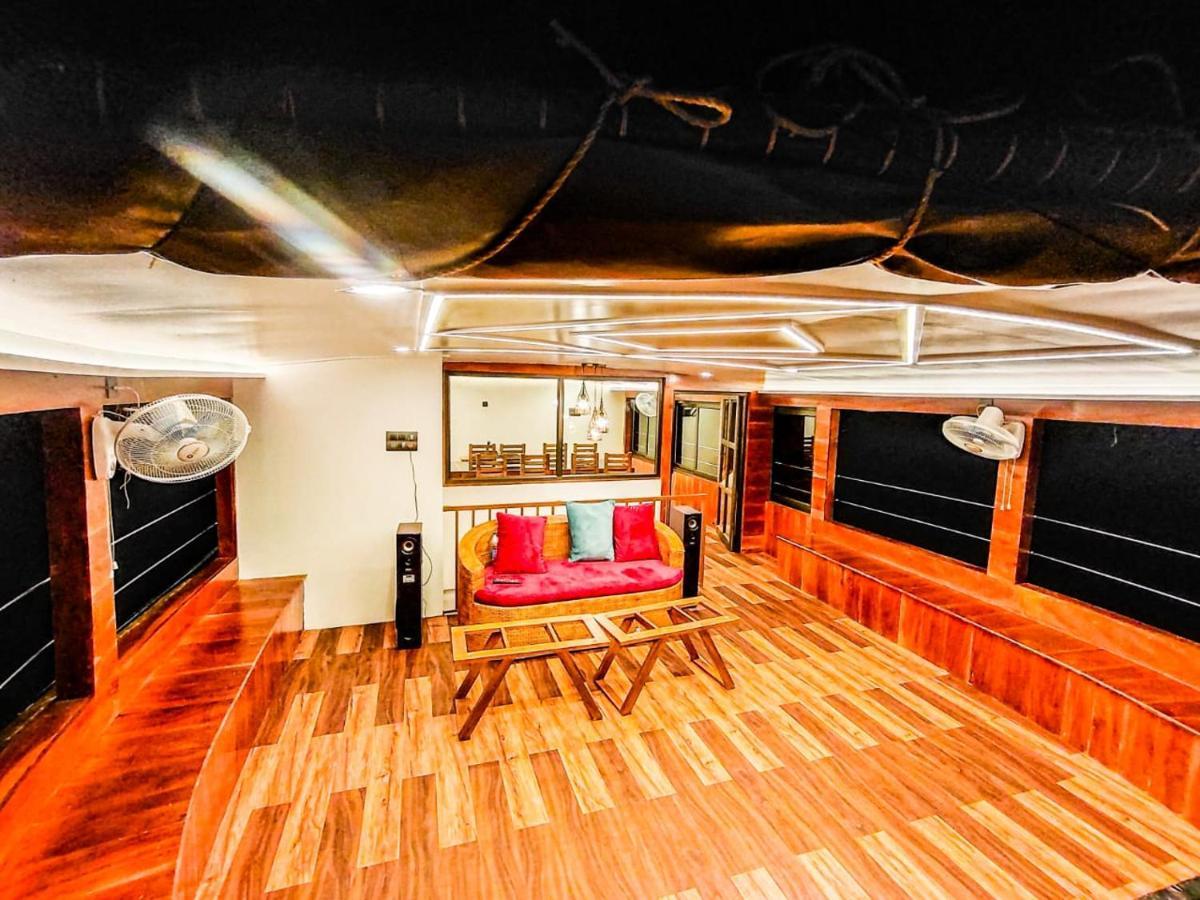 Beach Paradise Day Cruise Houseboat Alappuzha Eksteriør billede
