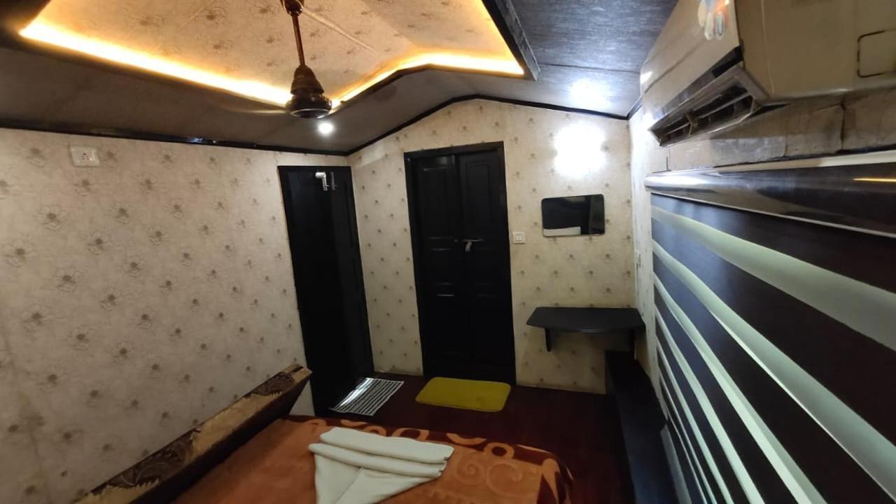 Beach Paradise Day Cruise Houseboat Alappuzha Eksteriør billede