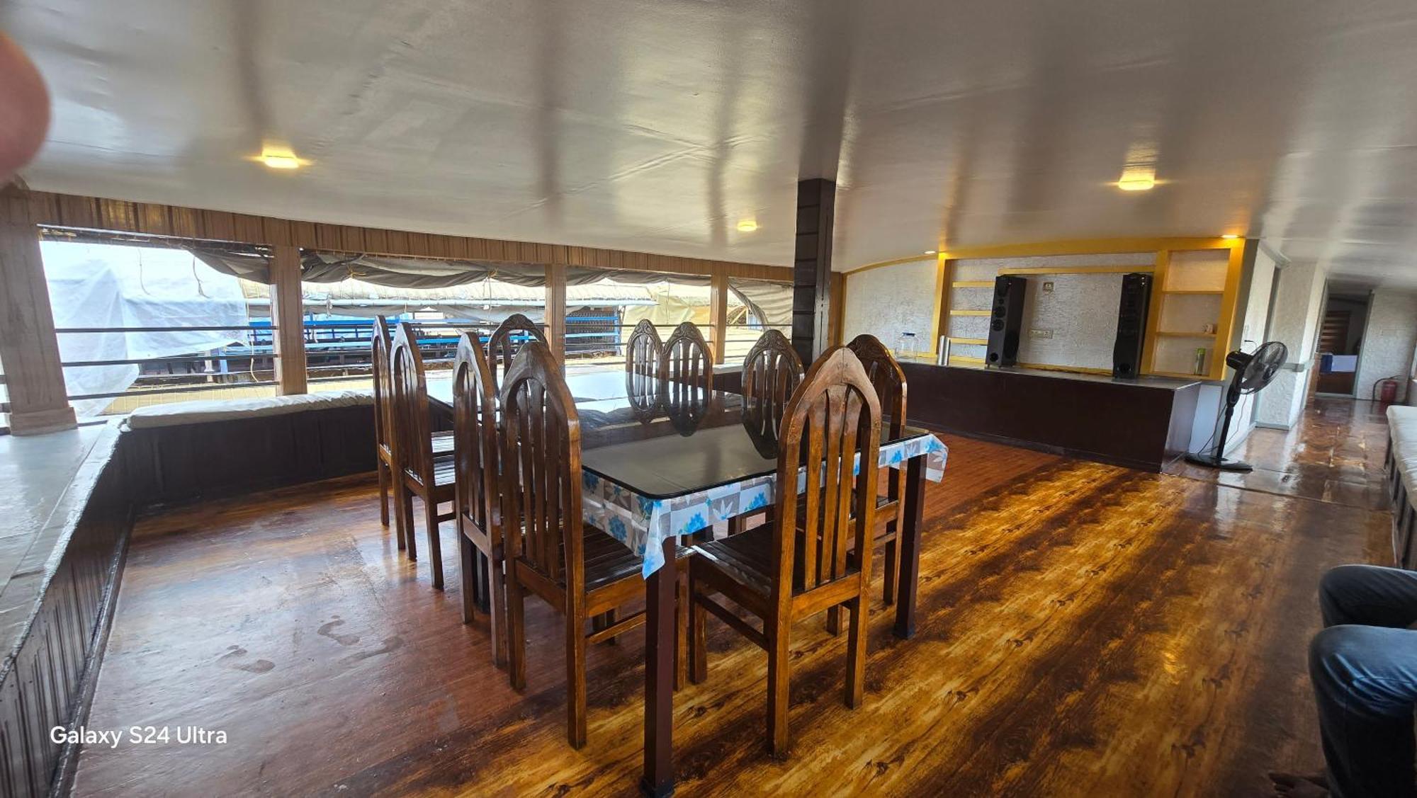 Beach Paradise Day Cruise Houseboat Alappuzha Eksteriør billede